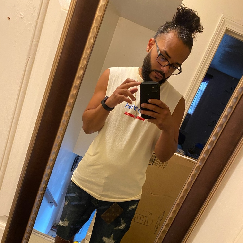 Meet your Posher, Juan